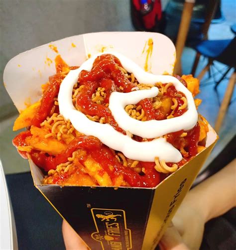 This Eatery Does A Fusion Of Your Favourite Comfort Food & You Can't ...