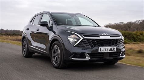 Kia Sportage Review 2025 | Interior, Reliability, MPG & Price | Carwow