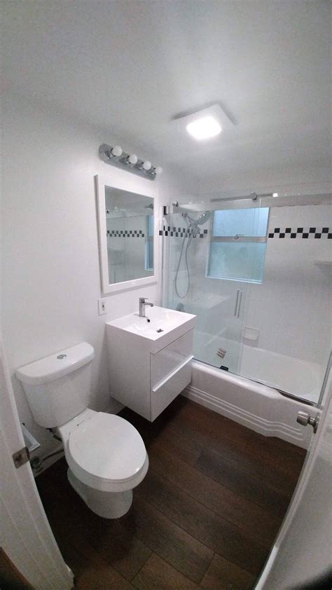 Flooring Installer In Seattle | Flooring Installation Services