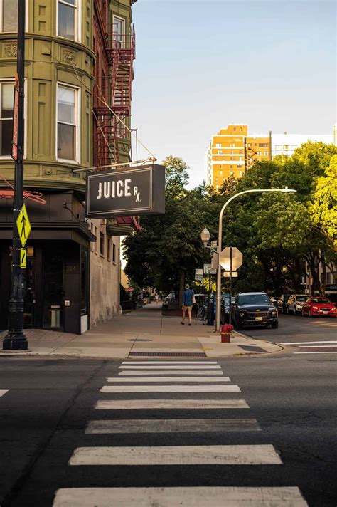 The Medallion: Lakeview Chicago Luxury Apartments