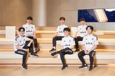LCK will allow COVID-19 positive players to compete remotely for ...