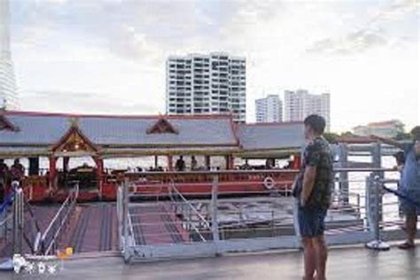 2025 Wan Fah Chao Phraya Dinner Cruise (Bangkok) - with Reviews