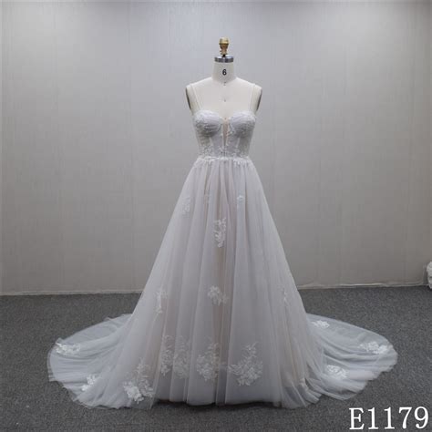 July new design Lovely A-line bridal dress plunging-v neck princess wedding dress