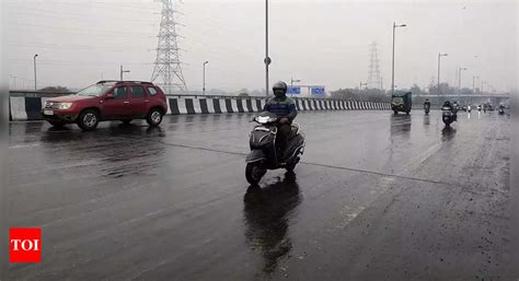 Aqi: Rain effect: Mercury rises in Delhi, best AQI in over 2 months ...