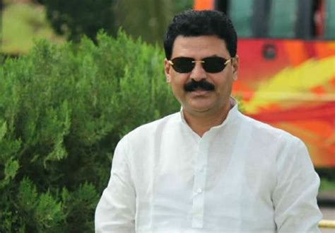 Congress predicts Karnataka BJP chief Yeddyurappa's downfall after Lok ...