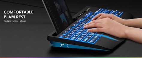 Backlit Computer Keyboard 的图像结果