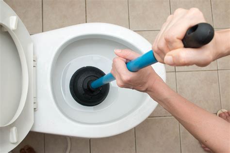 How To Unclog A Bathtub Without Chemical S