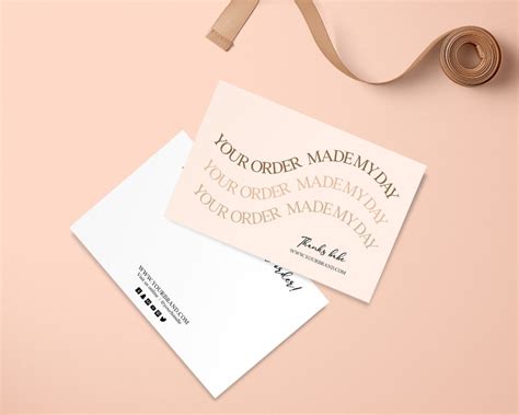 Boho Style Packaging Design 的图像结果