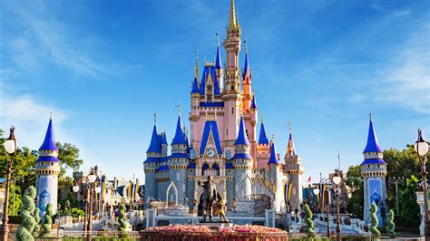 Walt Disney World® Resort Holidays 2026 | Expedia.co.uk