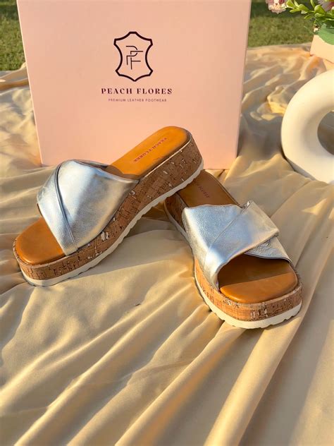 Chase Leather Sandals – Peach Flores