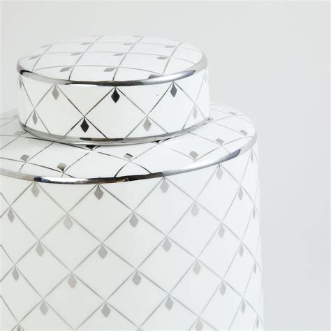 Buy Glitz Décor Dennis Ceramic Canister from Home Centre at just INR 2499.0