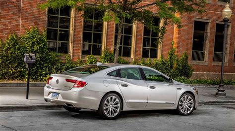 2017 Buick LaCrosse preview