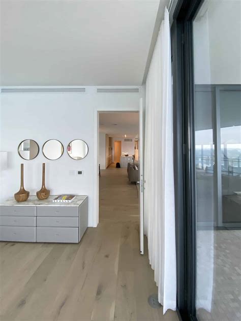 Renzo Piano Eighty Seven Park - Shades by Design