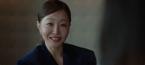 Uhm Ji-won shocks viewers, drives Honour to peak ratings - CHOSUNBIZ