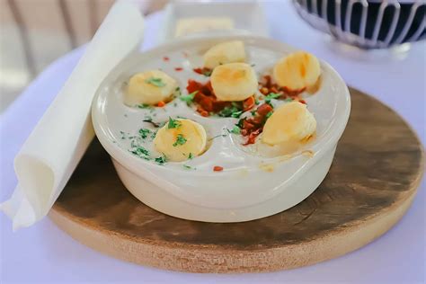 Understanding the Disney Dining Plan (A Complete Guide)