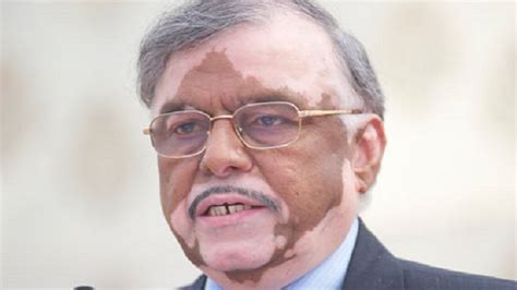 Kerala Governor P Sathasivam not allowed to board Air India Flight as ...