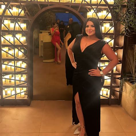 Adela Di Peri (@adeladiperi) • Instagram photos and videos