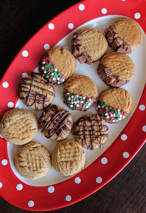 Delicious Peanut Butter Christmas Cookies - Kindly Unspoken
