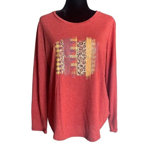 Women's Red T-shirt | Depop