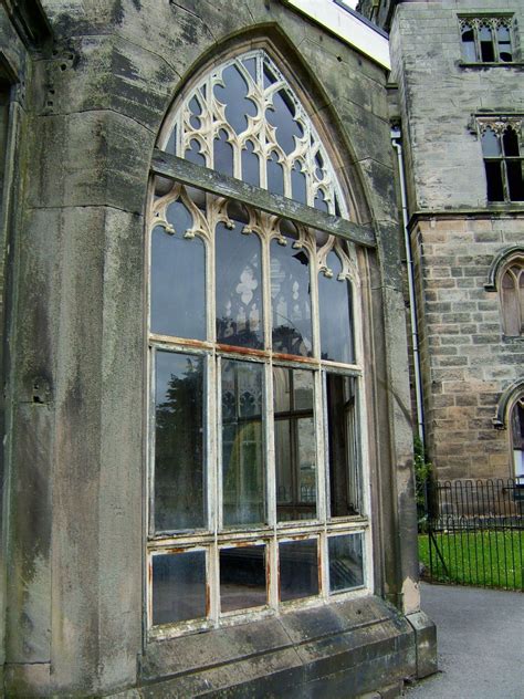Gothic Windows Architecture