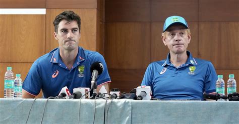 Pat Cummins and Andrew McDonald at a press conference | ESPNcricinfo.com