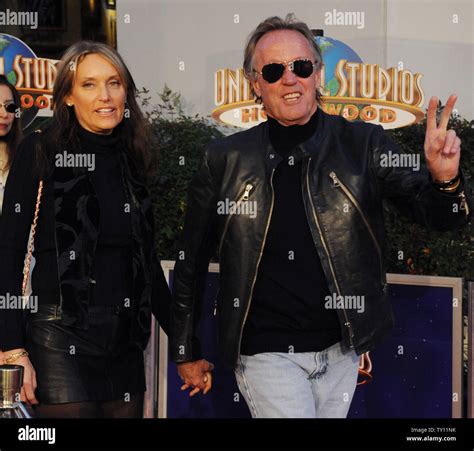 Actor Peter Fonda and his wife Portia Rebecca Crockett attend the ...