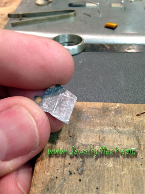 Making Bezel Jewelry 的图像结果