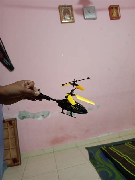Buy Drawbridge Eagle Enterprise Outdoor Flying Helicopter with Hand ...