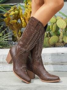 Women's Plus Size V-Cut Pointed Toe Chunky Heel Embroidered Western ...