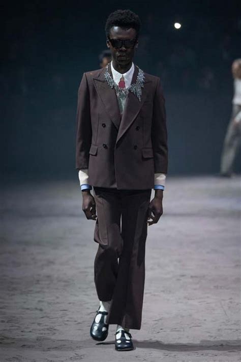 Guccis Fall Winter 2020 Collection Begs The Question If Androgynous ...