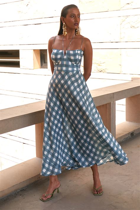 Aura Dress – Aapro