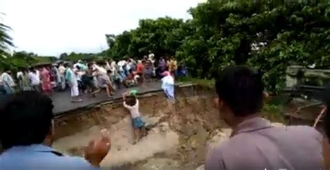 Shocking Bihar flood tragedy caught on camera; video footage show 3 ...