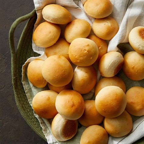 Easy Homemade Yeast Roll Recipe Easy Dinner Roll Recipe