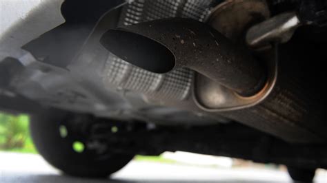 La UE renuncia a prohibir totalmente la venta de coches de combustión a ...