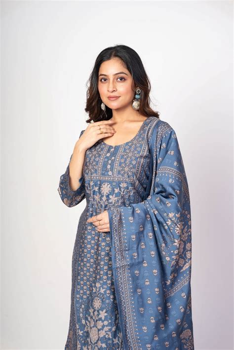 Buy Trendy Formal Dress Online at Best Price for Women – Anvi Couture