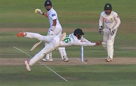 [Watch] Pakistan's Imam-ul-Haq plucks one-handed blinder at short leg ...