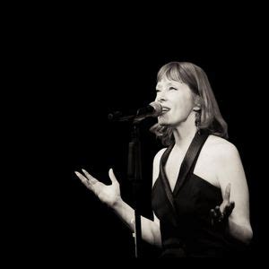 Suzanne Vega in Toronto, Lula Lounge, Antrim, 11 March 2025 | AllEvents