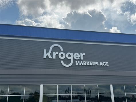 New Kroger Marketplace opening up in Lexington Thursday morning