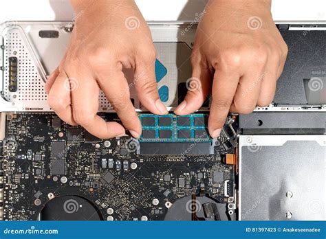Computer Memory Install 的图像结果