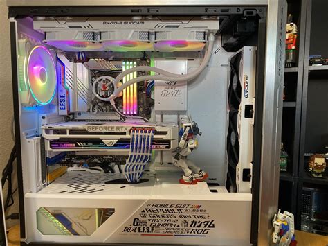 Anime Computer Build 的图像结果