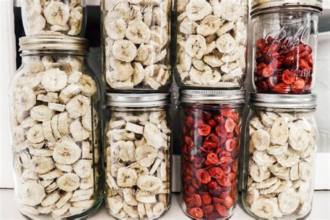 How to Make Freeze Dried Bananas (Easy Snack Idea) - Diana Marie Home