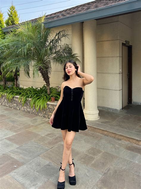 SHORT DRESSES – Tailormade