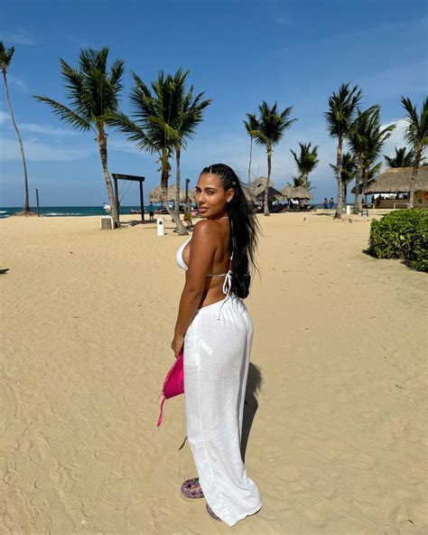 Hallel Genesis | 11:27 Buenas noches | Instagram