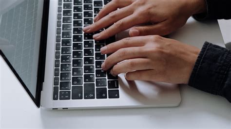 Windows 10 Pro Computer 的图像结果