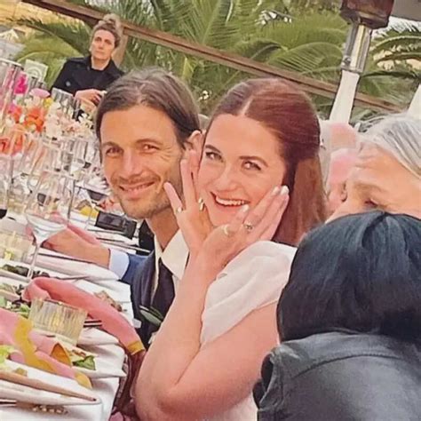 Wedding pictures of 'Harry Potter' star Bonnie Wright aka Ginny Weasley ...