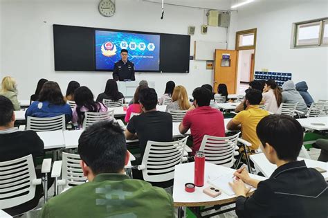 （综合）我校组织开展来华留学生安全知识宣讲会-宿迁学院