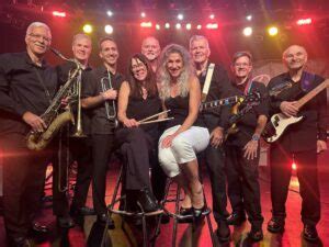 Explode Dance 的图像结果