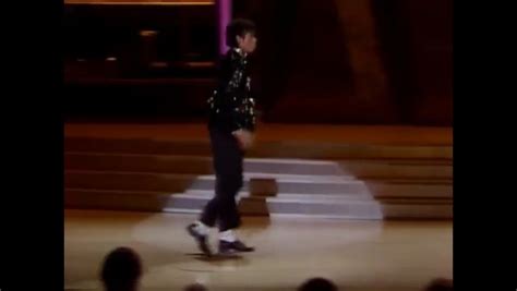 How to Moonwalk Easy Steps 的图像结果