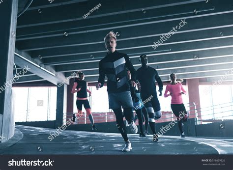 Running Front View 的图像结果