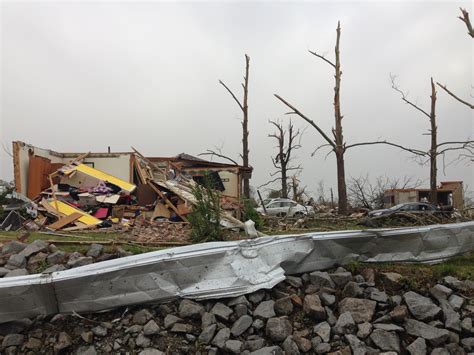Emergency crews searching for survivors after tornadoes kill at least ...